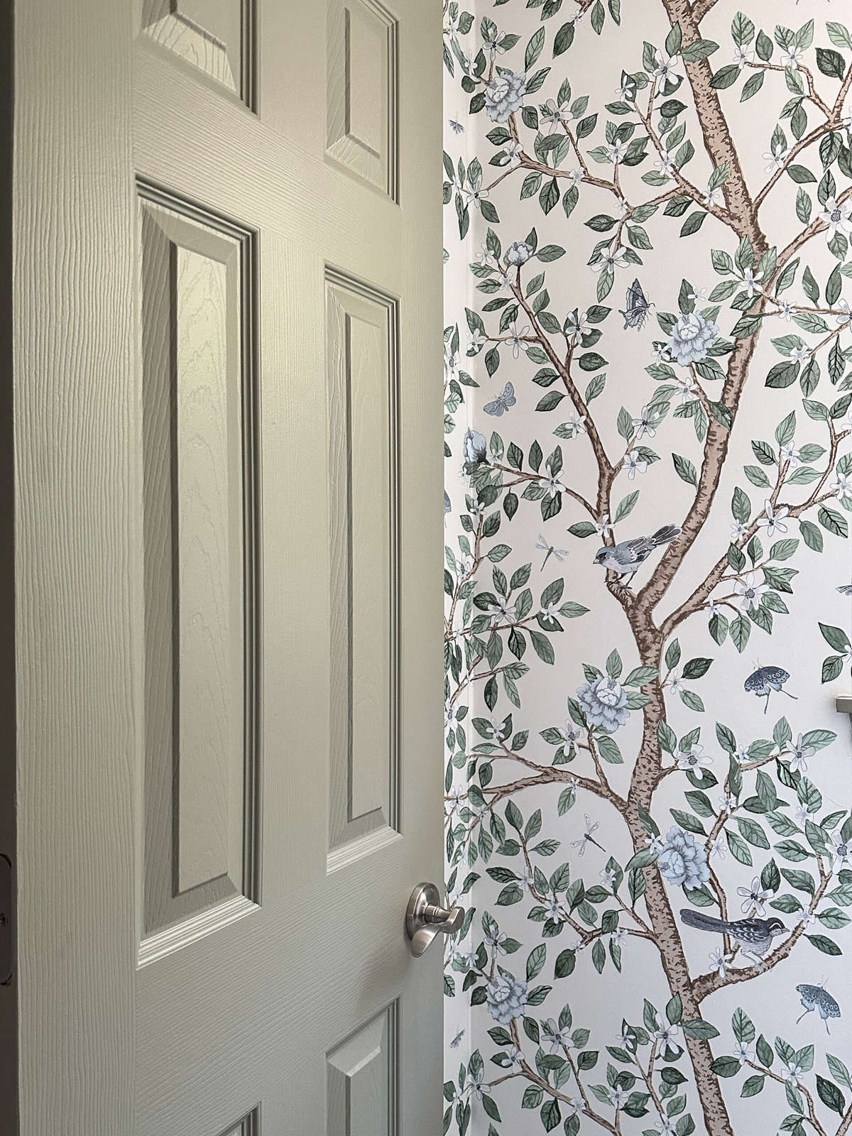 chinoiserie wallpaper mural blue and green